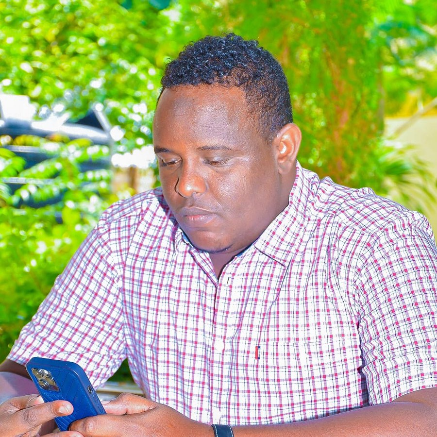 Abdullahi Kassim Salat, Board Member and Treasurer